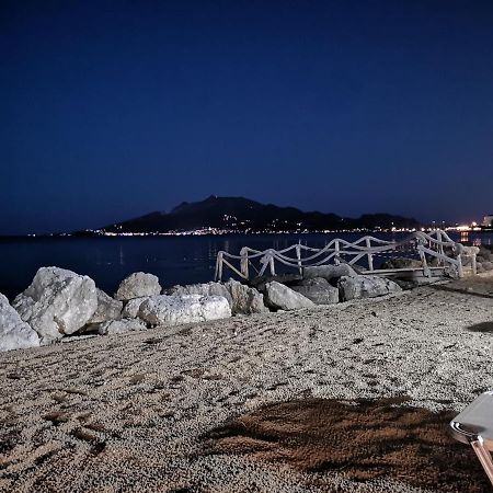 זקינטוס טאון Point Ephemere Beachfront Apartments מראה חיצוני תמונה
