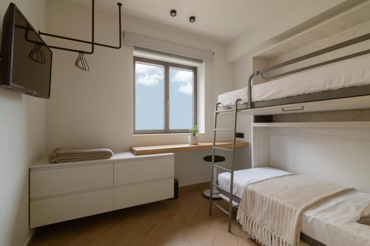 זקינטוס טאון Point Ephemere Beachfront Apartments מראה חיצוני תמונה