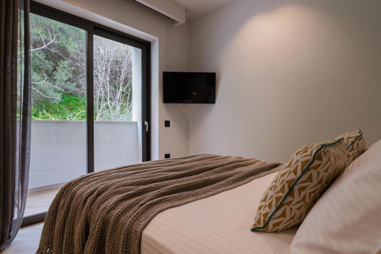 זקינטוס טאון Point Ephemere Beachfront Apartments מראה חיצוני תמונה