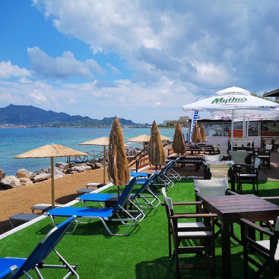 זקינטוס טאון Point Ephemere Beachfront Apartments מראה חיצוני תמונה